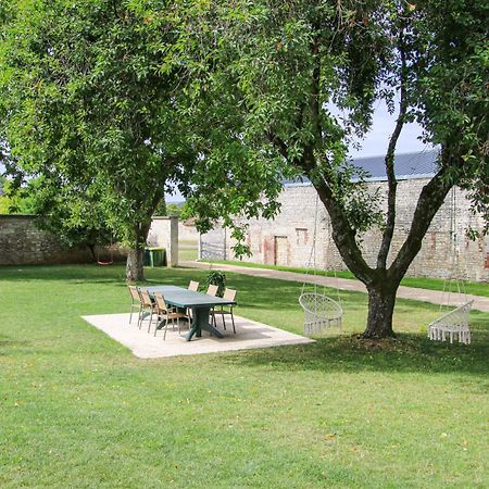 Gite La Petite Ferme Clermont-les-Fermes Ngoại thất bức ảnh